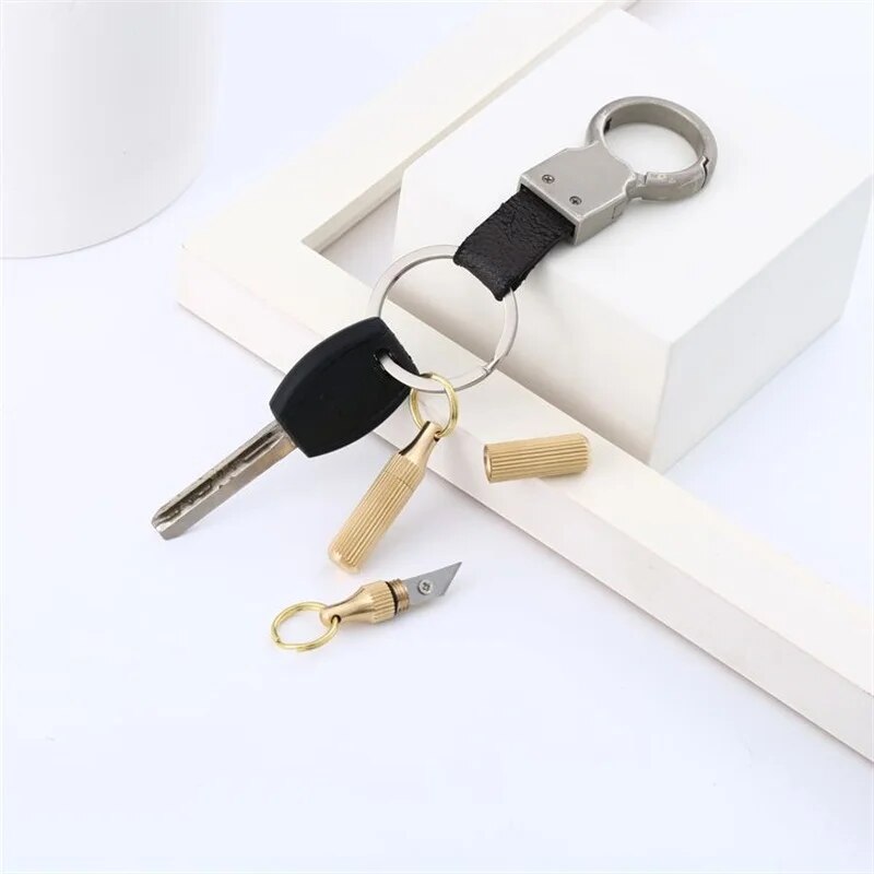 1PCS Mini Brass Capsule Pocket Knife