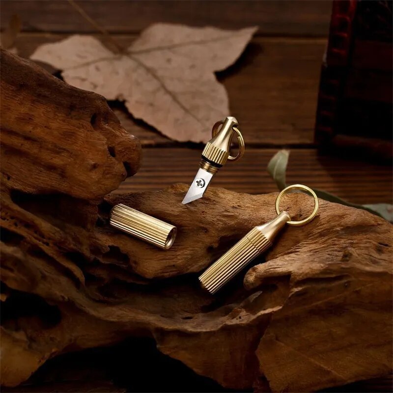 1PCS Mini Brass Capsule Pocket Knife