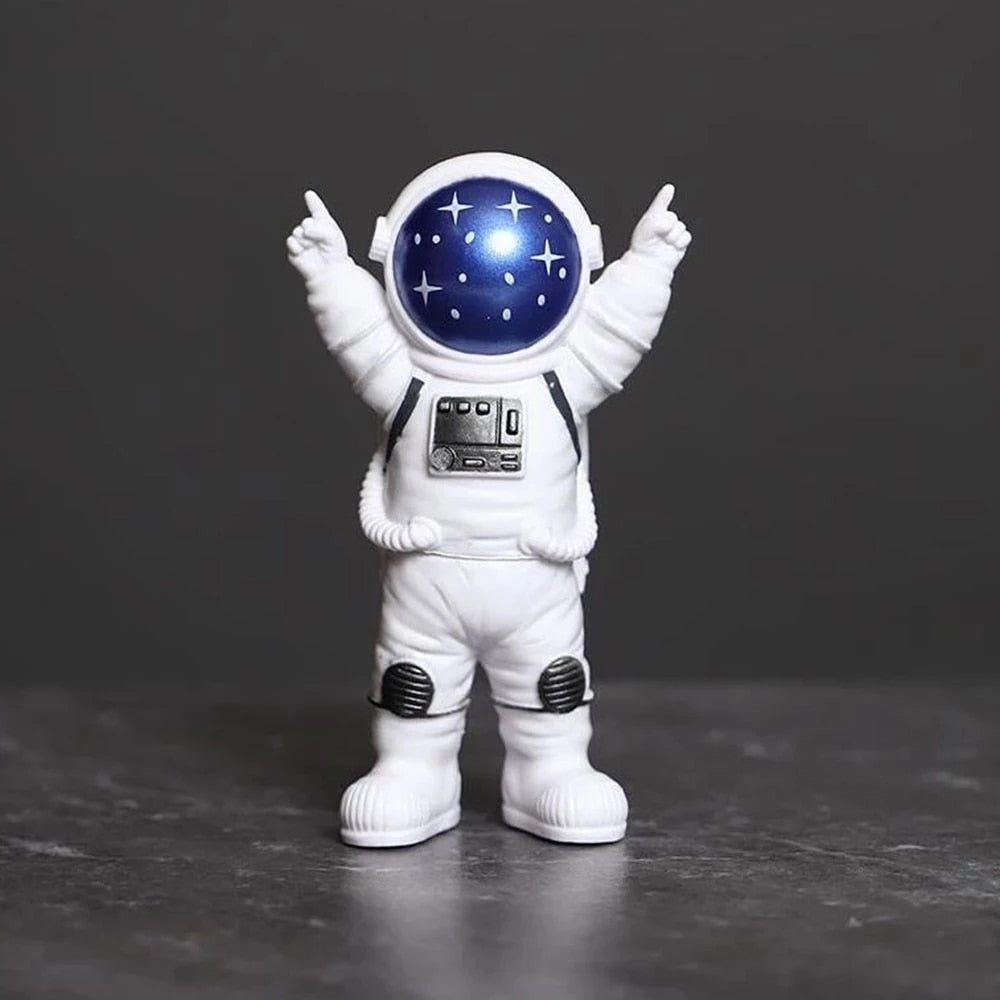 4 pcs Astronaut Figure Statue